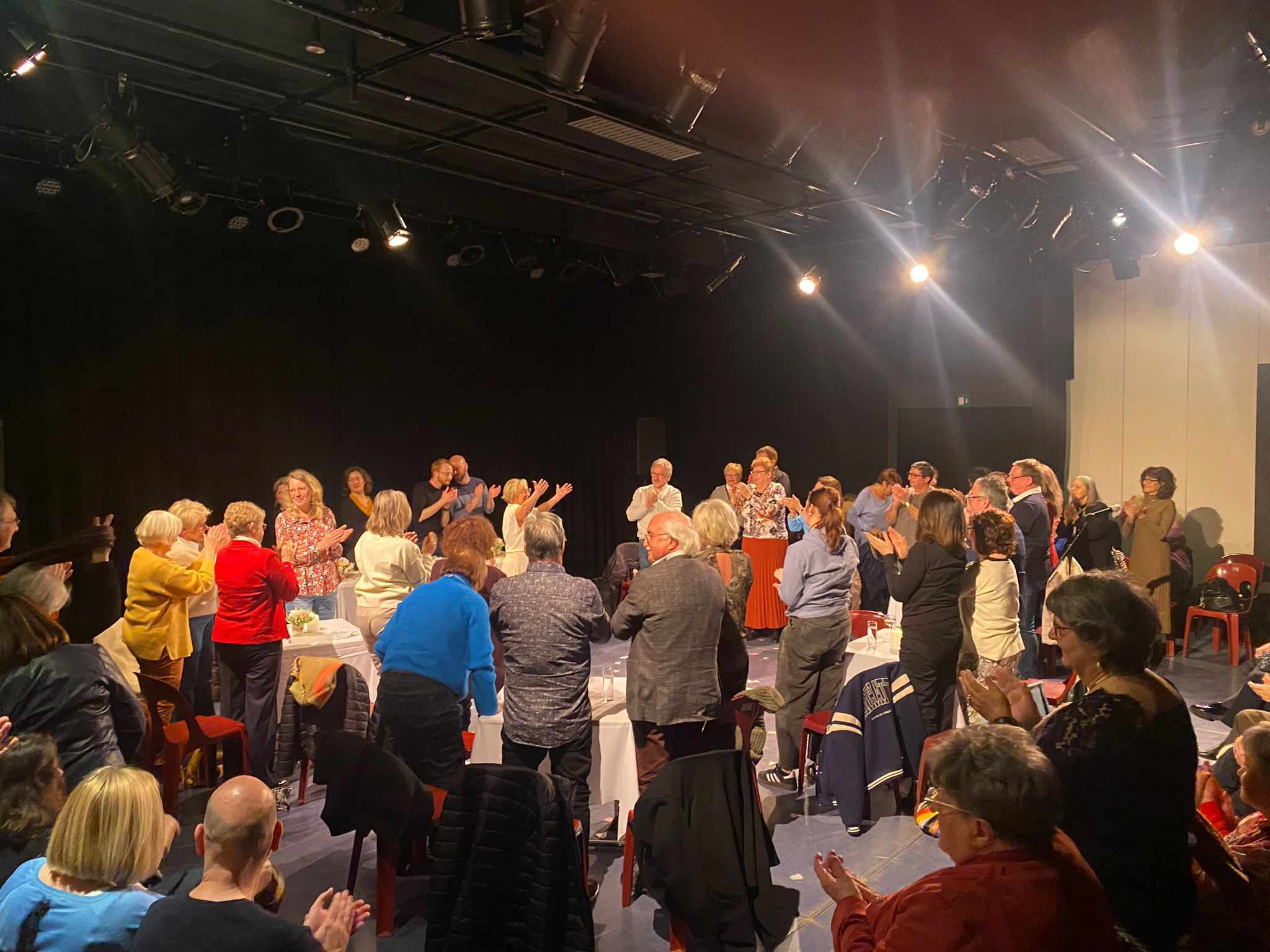 Standing ovation pour Brigitte Romain